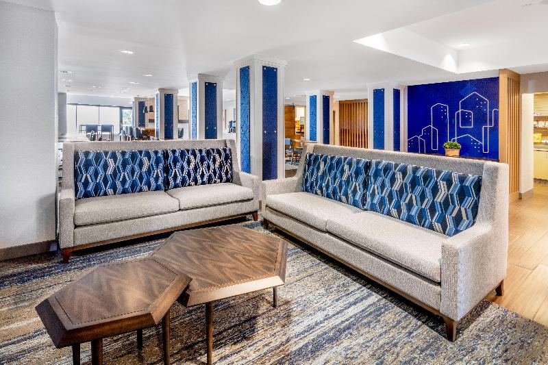 Holiday Inn Express and Suites Colorado Springs Fi image