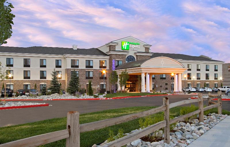 Holiday Inn Express and Suites Colorado Springs Fi image