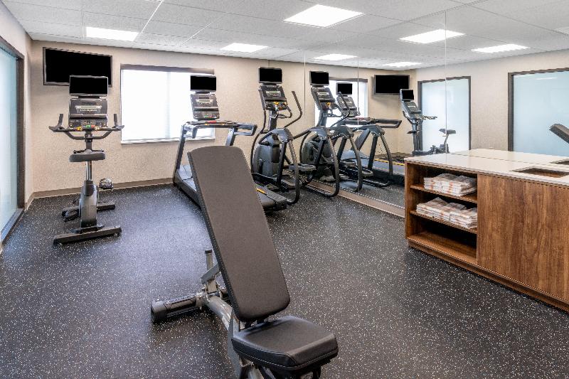 Holiday Inn Express and Suites Colorado Springs Fi image