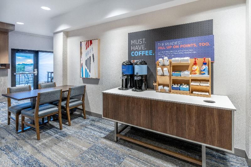 Holiday Inn Express and Suites Colorado Springs Fi image