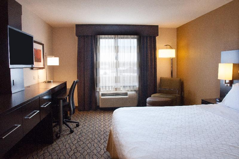 Holiday Inn Express and Suites Colorado Springs Fi image
