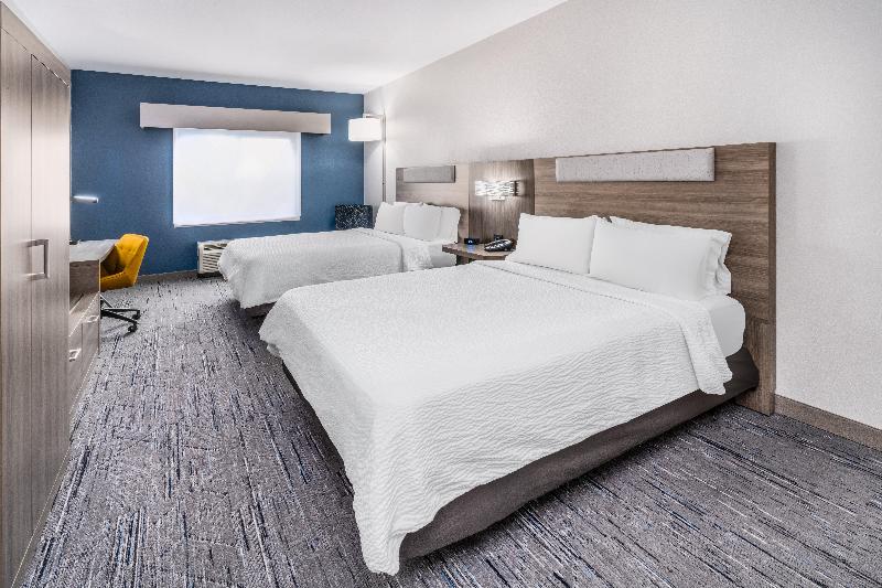 Holiday Inn Express and Suites Colorado Springs Fi image