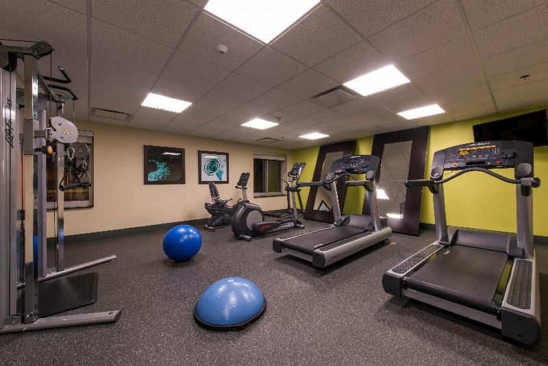 Holiday Inn Express Hotel and Suites Central COS image