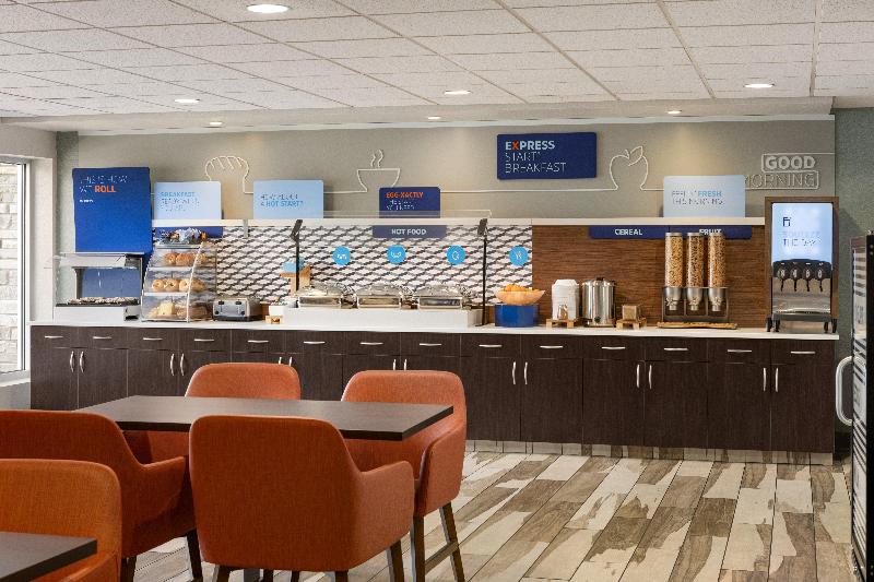 Holiday Inn Express Hotel and Suites Central COS image