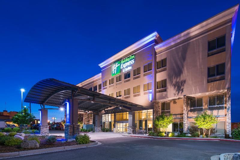 Holiday Inn Express Hotel and Suites Central COS image