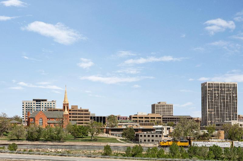Holiday Inn Express Hotel and Suites Central COS image