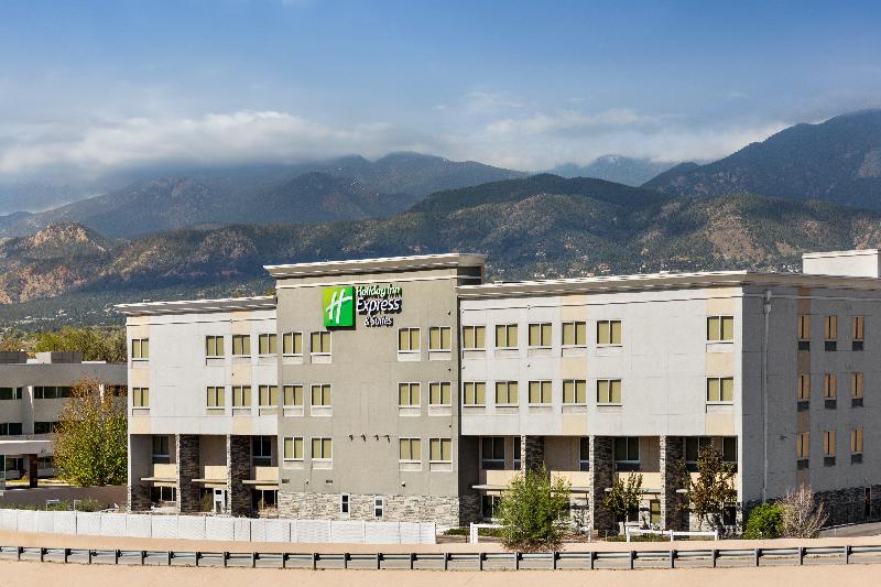 Holiday Inn Express Hotel and Suites Central COS image