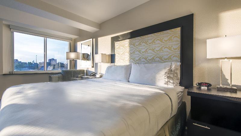 Holiday Inn Express Hotel and Suites Central COS image