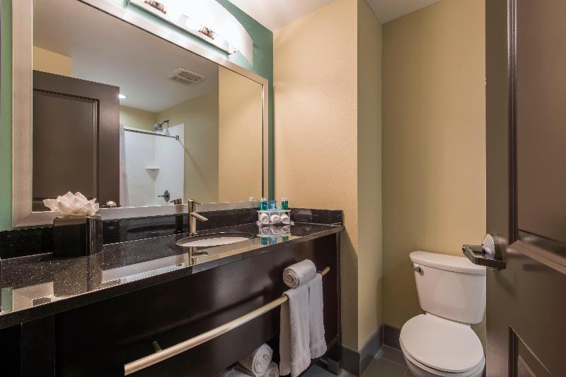 Holiday Inn Express Hotel and Suites Central COS image