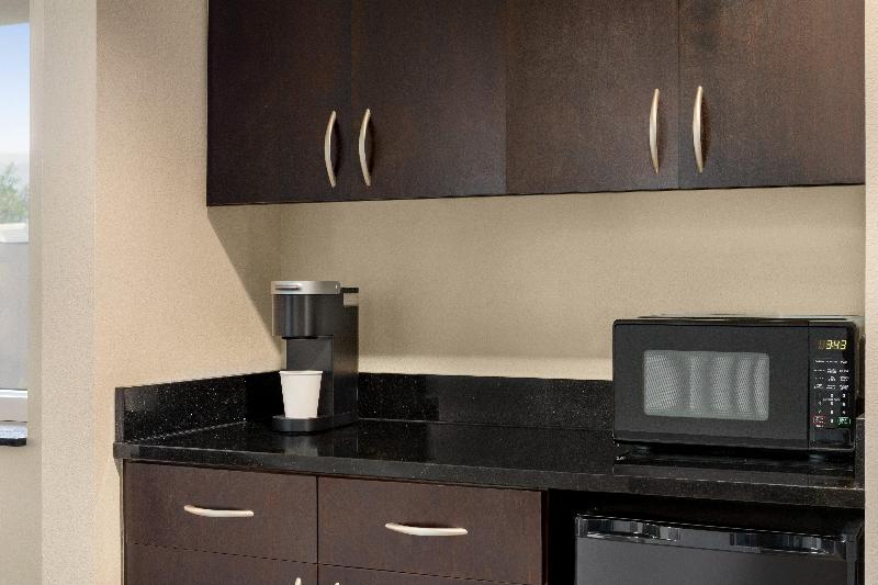 Holiday Inn Express Hotel and Suites Central COS image
