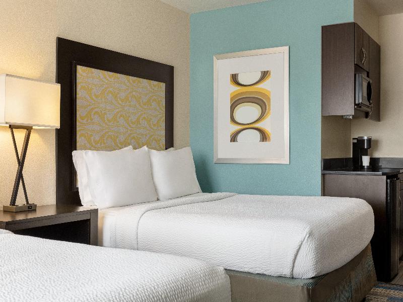 Holiday Inn Express Hotel and Suites Central COS image