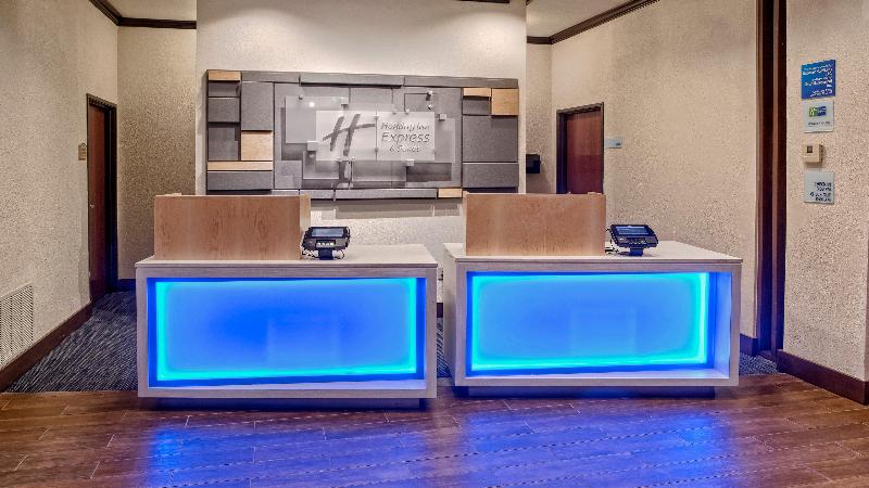Holiday Inn Express & Suites Corsicana I-45 By IHG image