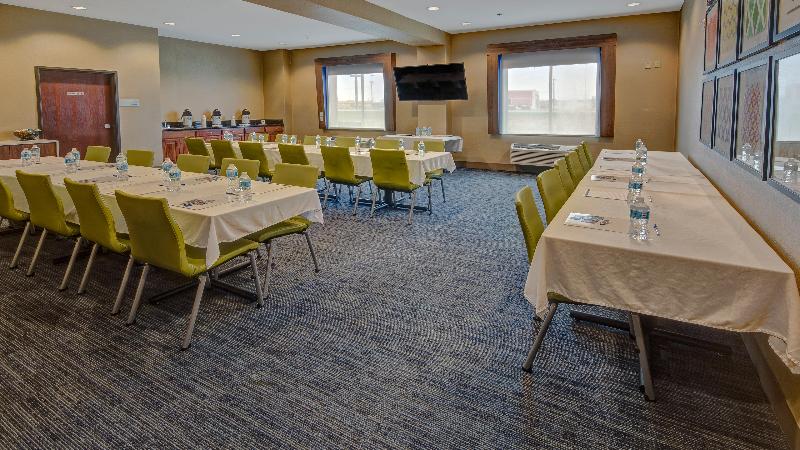 Holiday Inn Express & Suites Corsicana I-45 By IHG image