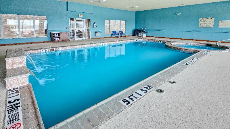 Holiday Inn Express & Suites Corsicana I-45 By IHG image