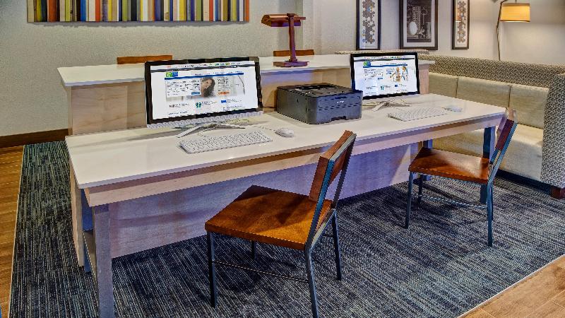 Holiday Inn Express & Suites Corsicana I-45 By IHG image
