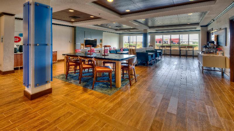 Holiday Inn Express & Suites Corsicana I-45 By IHG image