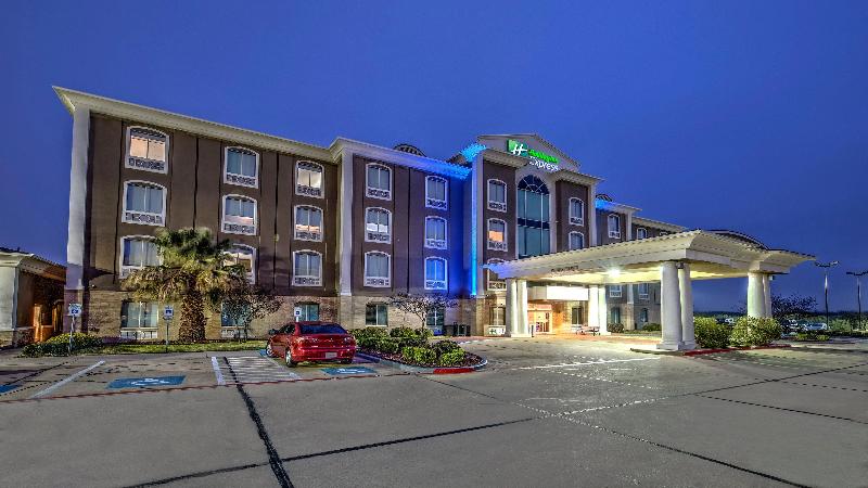 Holiday Inn Express & Suites Corsicana I-45 By IHG image