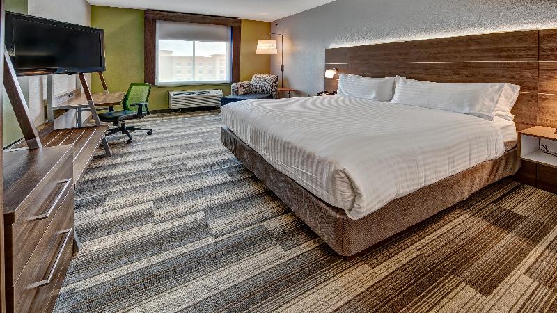 Holiday Inn Express & Suites Corsicana I-45 By IHG image