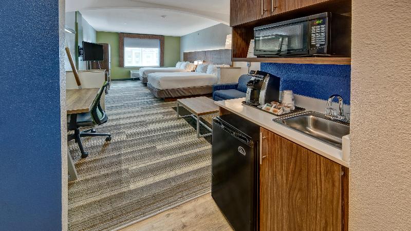 Holiday Inn Express & Suites Corsicana I-45 By IHG image