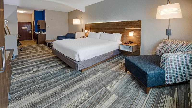 Holiday Inn Express & Suites Corsicana I-45 By IHG image