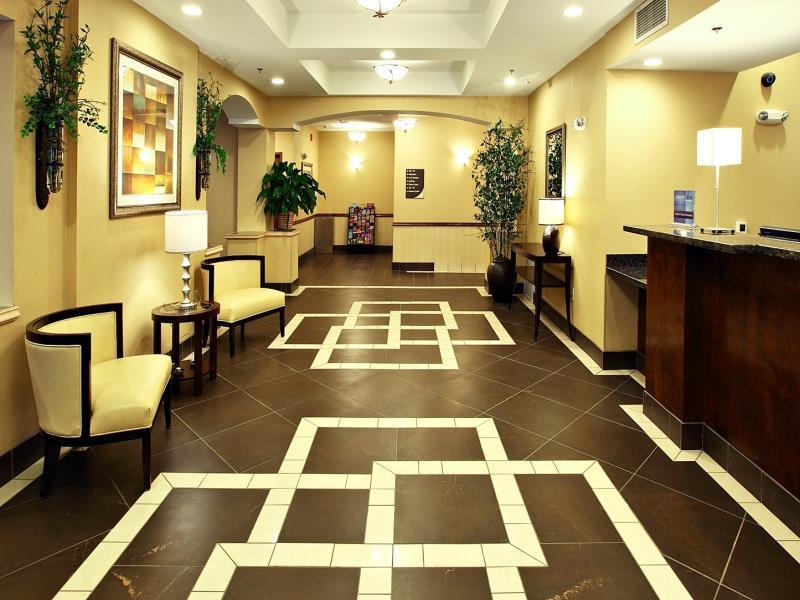 Holiday Inn Express and Suites Carthage