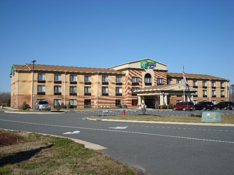Holiday Inn Express and Suites Exmore Eastern Shor image