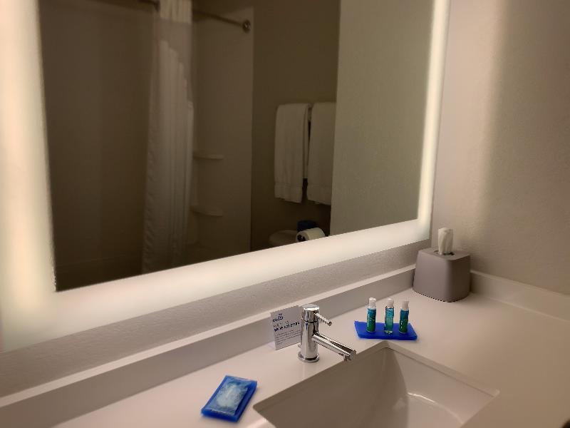Holiday Inn Express and Suites Exmore Eastern Shor image