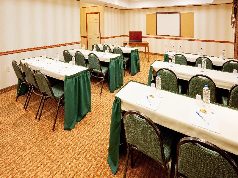 Holiday Inn Express & Suites Frackville By IHG image