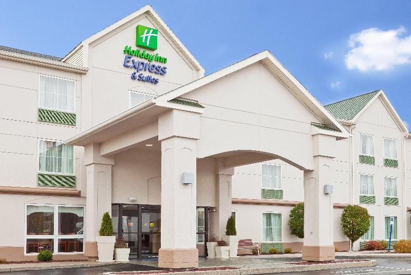 Holiday Inn Express & Suites Frackville By IHG image