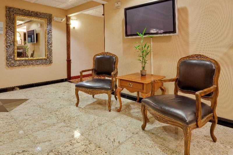 Holiday Inn Express & Suites Frackville By IHG image