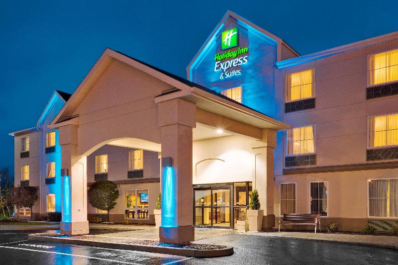 Holiday Inn Express & Suites Frackville By IHG image