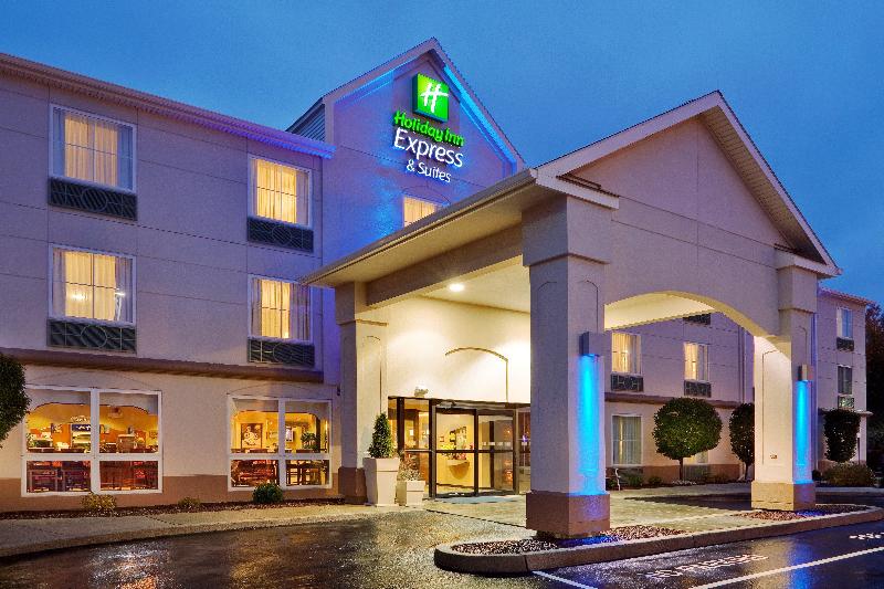 Holiday Inn Express & Suites Frackville By IHG image