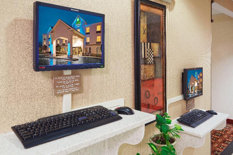Holiday Inn Express & Suites Frackville By IHG image
