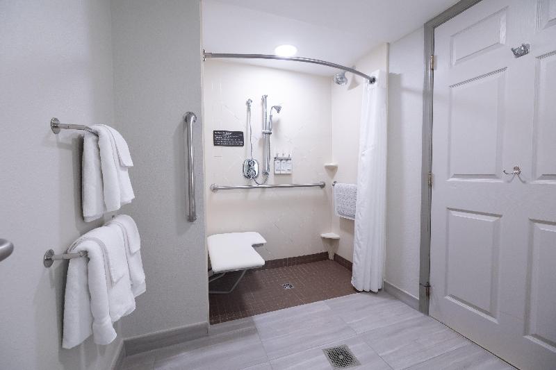 Holiday Inn Express & Suites Frackville By IHG image