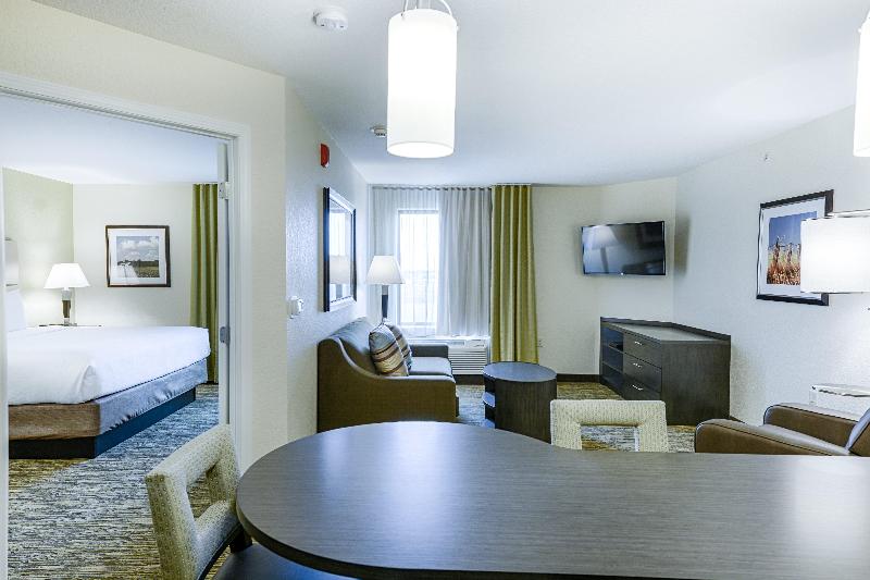 Candlewood Suites Lakeville I 35 image