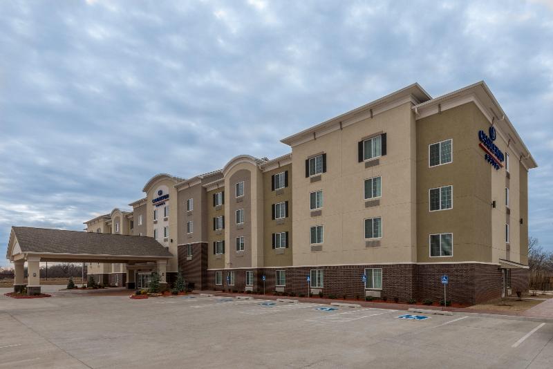 Candlewood Suites Midwest City photo 23