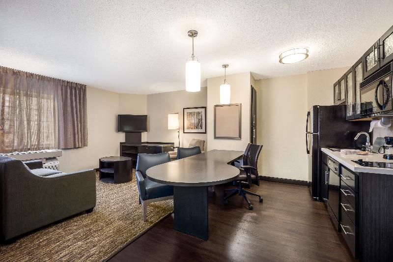 Sonesta Simply Suites Parsippany Morris Plains image