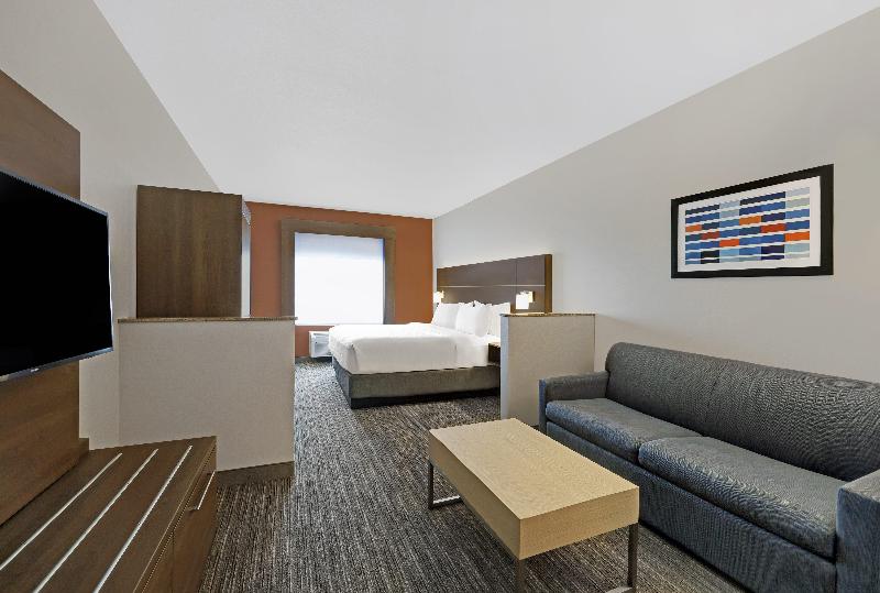 Holiday Inn Express & Suites Newport By IHG — photo 71