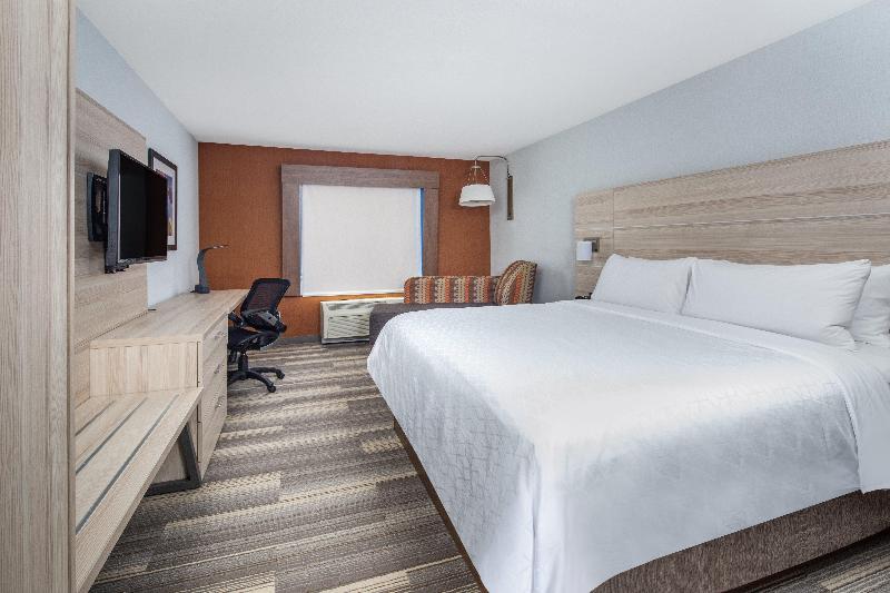 Holiday Inn Express & Suites Ontario Airport IHG photo 10