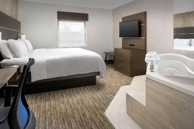 Holiday Inn Express and Suites Annapolis image