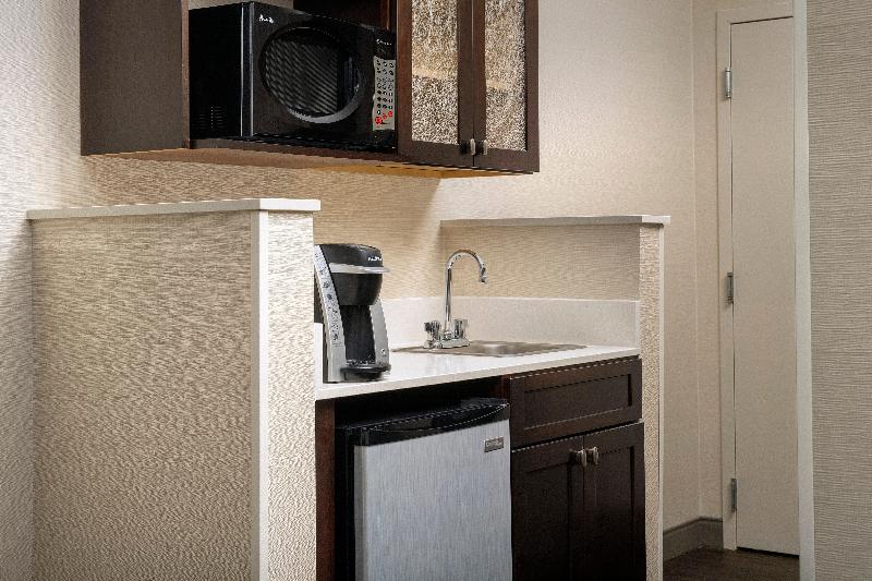 Holiday Inn Express and Suites Annapolis image