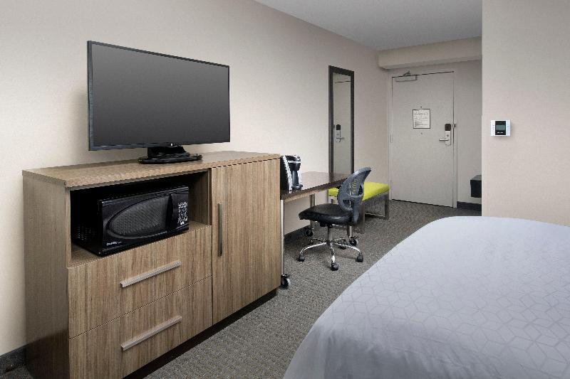 Holiday Inn Express and Suites Annapolis image