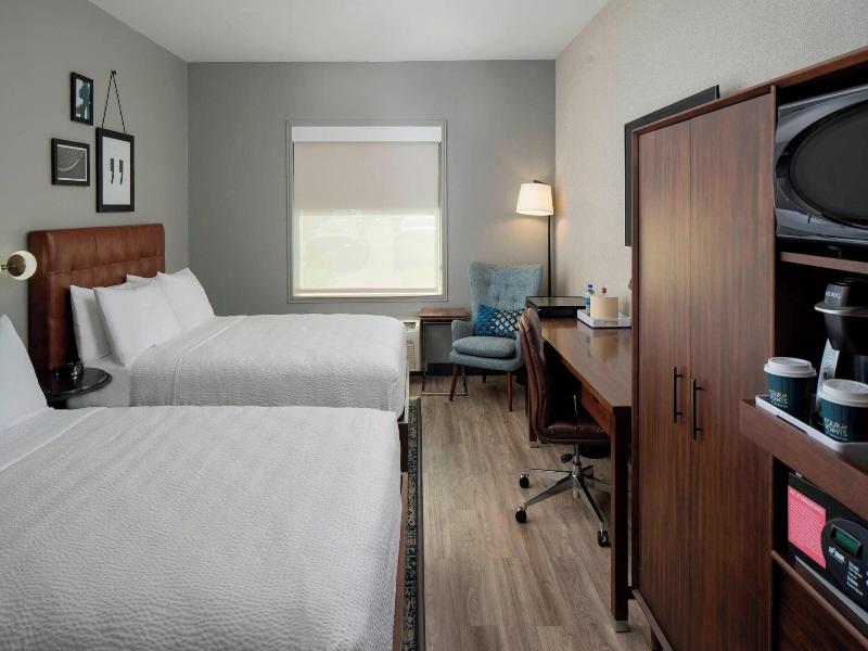 Four Points by Sheraton Arlington image
