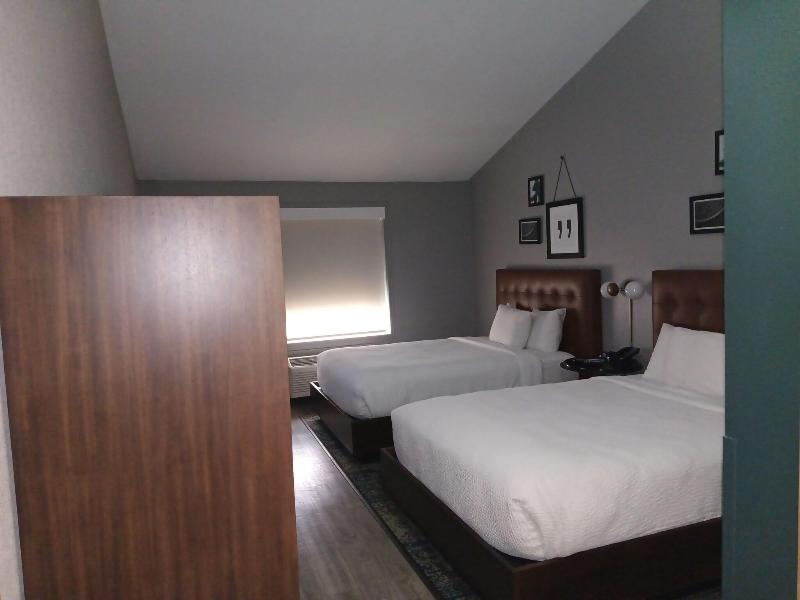 Four Points by Sheraton Arlington image