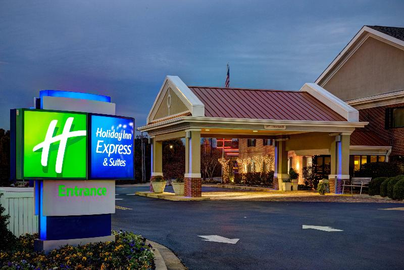 Holiday Inn Express & Suites Corinth By IHG image