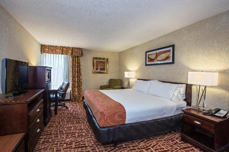 Holiday Inn Express & Suites Corinth By IHG