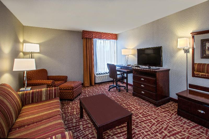 Holiday Inn Express & Suites Corinth By IHG image