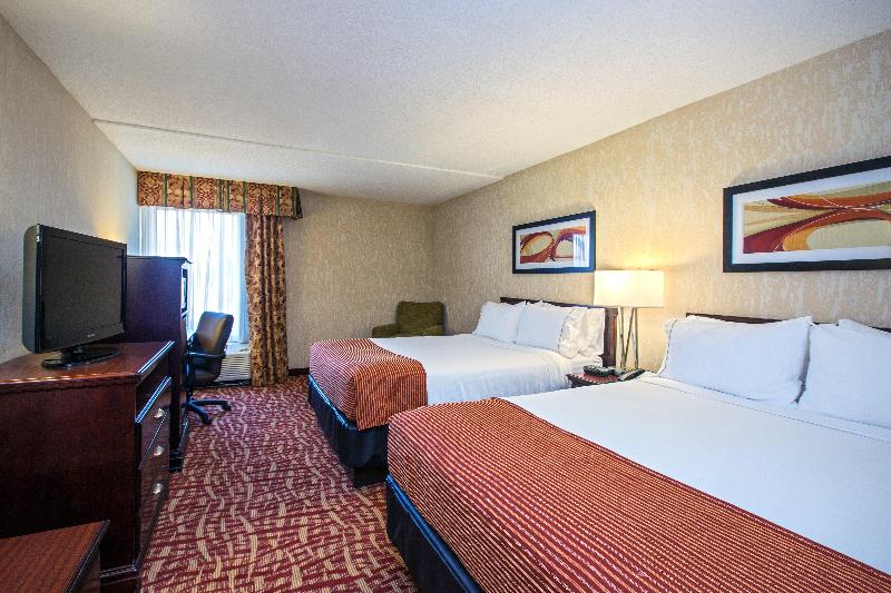 Holiday Inn Express & Suites Corinth By IHG image