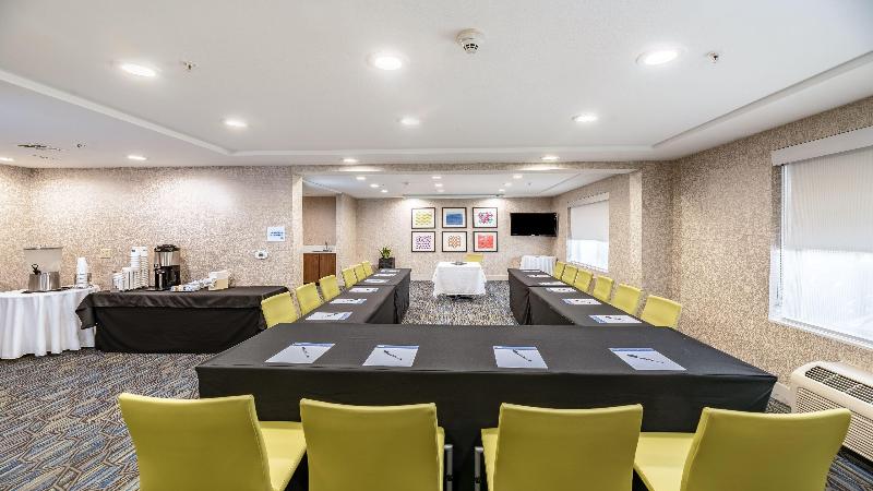 Holiday Inn Express & Sts Fremont Milpitas Centra image