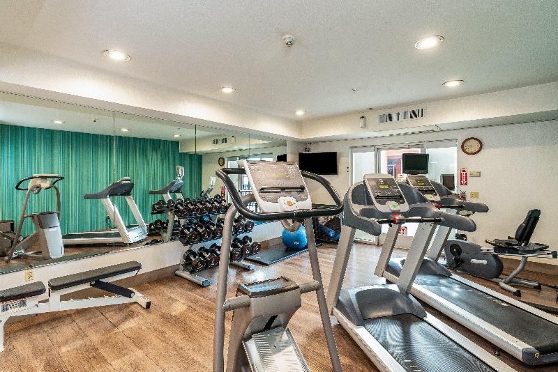 Holiday Inn Express & Sts Fremont Milpitas Centra image